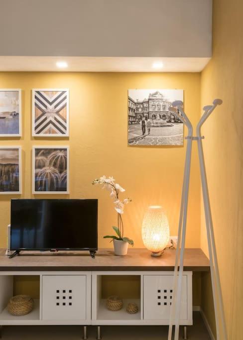 Apartamento Le Pennellate Short Lets CTA Exterior foto