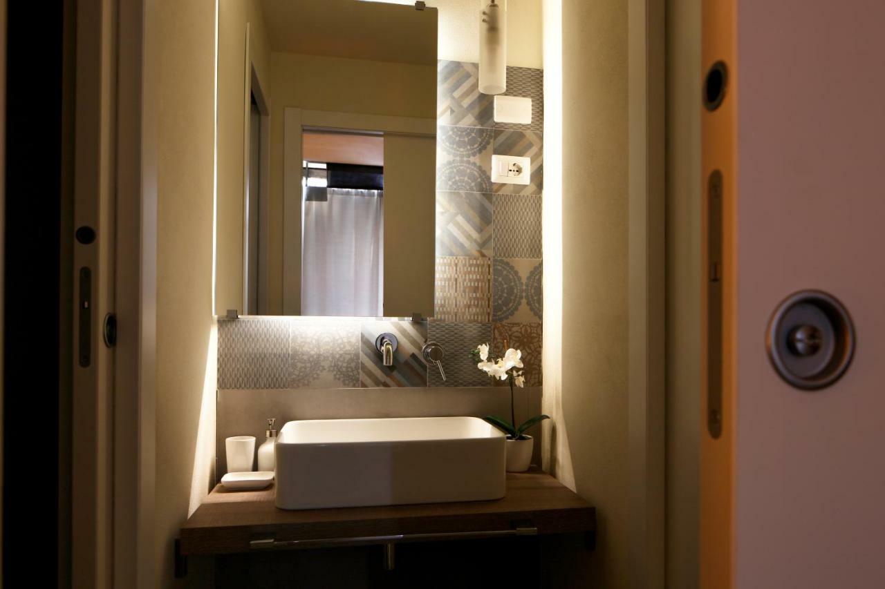 Apartamento Le Pennellate Short Lets CTA Exterior foto