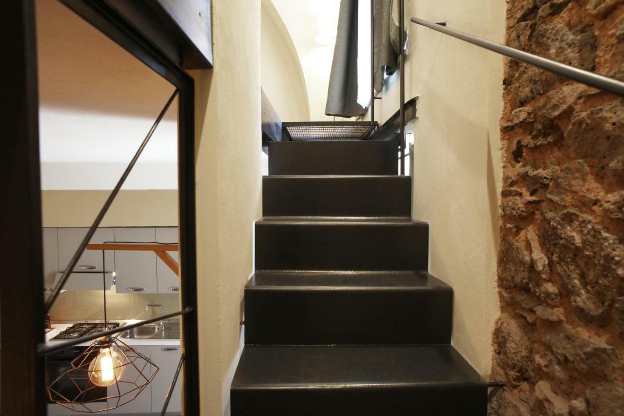 Apartamento Le Pennellate Short Lets CTA Exterior foto