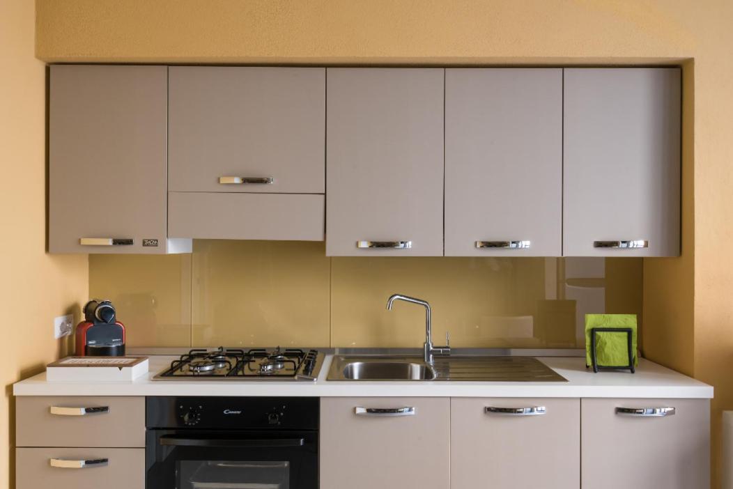 Apartamento Le Pennellate Short Lets CTA Exterior foto