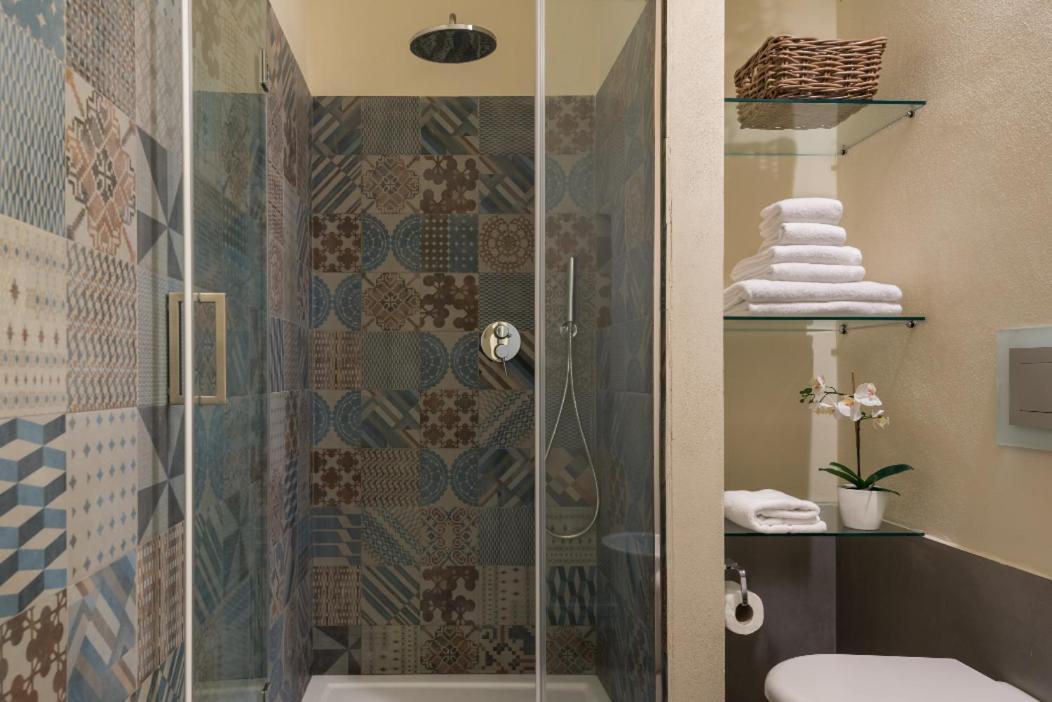 Apartamento Le Pennellate Short Lets CTA Exterior foto